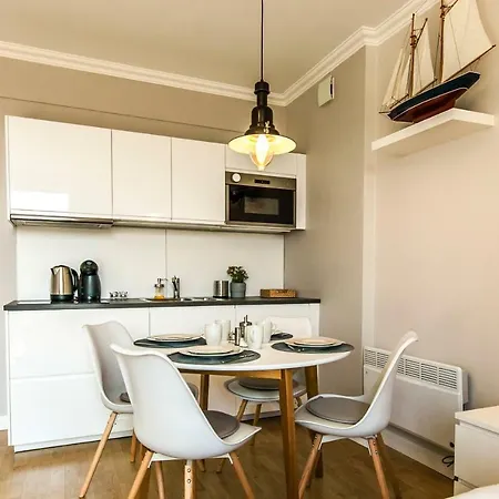 Apartament Nadmorski شقة سوبوت